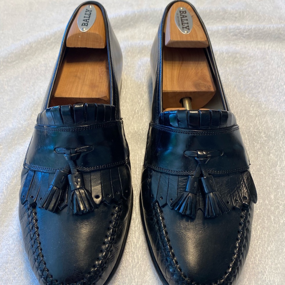 Johnston & Murphy Black Leather Loafers